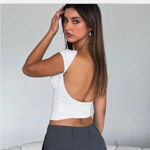 White Fox white tee small